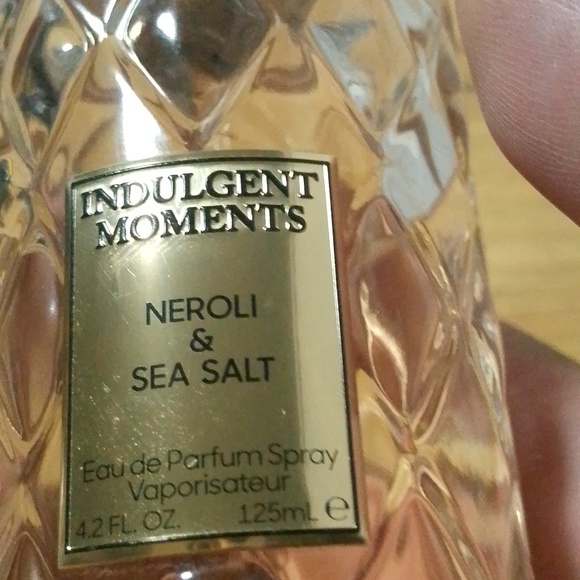 Barely Used Indulgent Moments Neroli & Sea Salt Eau De Pefum Spray - Picture 3 of 4